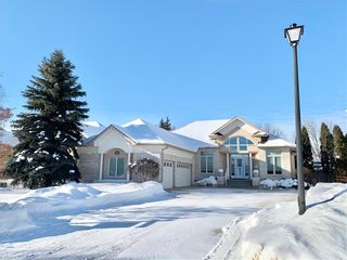 Photo 3: 150 SOUTHBRIDGE Drive in Winnipeg: Southdale Residential for sale (2H)  : MLS®# 202227681