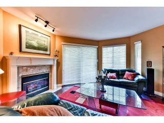 Photo 3: 110 16335 14TH Avenue in Surrey: King George Corridor Townhouse for sale in "Pebble Creek" (South Surrey White Rock)  : MLS®# F1441807