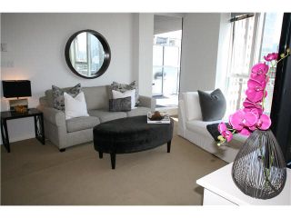 Photo 1: 2210 788 HAMILTON Street in Vancouver: Downtown VW Condo for sale in "TV TOWER 1" (Vancouver West)  : MLS®# V1064375