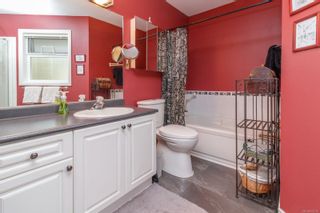 Photo 14: 9 106 Aldersmith Pl in View Royal: VR Glentana Row/Townhouse for sale : MLS®# 872352