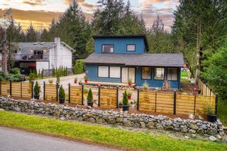 Photo 2: 4192 BROWNING Road in Sechelt: Sechelt District House for sale (Sunshine Coast)  : MLS®# R2646746