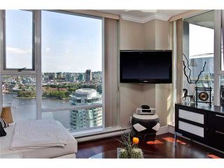 Photo 3: 3002 455 BEACH Crescent in Vancouver: Yaletown Condo for sale in "PARK WEST ONE" (Vancouver West)  : MLS®# V949559