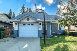 Photo 1: 91 Woodfield Crescent SW in Calgary: Woodbine Detached for sale : MLS®# A1257997
