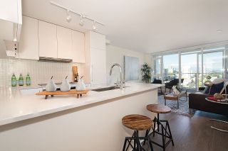 Photo 14: 1708 668 COLUMBIA Street in New Westminster: Quay Condo for sale in "TRAPP & HOLBROOK" : MLS®# R2198786