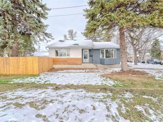 Photo 1: 25 Tuxedo Avenue in Winnipeg: River Heights Residential for sale (1C)  : MLS®# 202329840