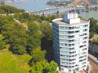 Photo 1: 201 31 ELLIOT STREET in New Westminster: Downtown NW Condo 