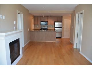 Photo 7: 3205 898 CARNARVON Street in New Westminster: Downtown NW Condo for sale in "AZURE 1 @ PLAZA 88" : MLS®# V1078443