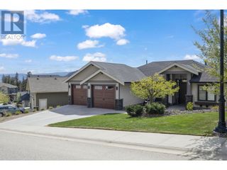 Photo 2: 2409 Tallus Heights Drive in West Kelowna: House for sale : MLS®# 10313536