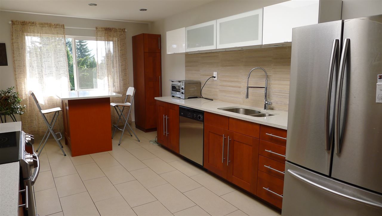 Photo 5: Photos: 1934 WILTSHIRE Avenue in Coquitlam: Cape Horn House for sale : MLS®# R2157263