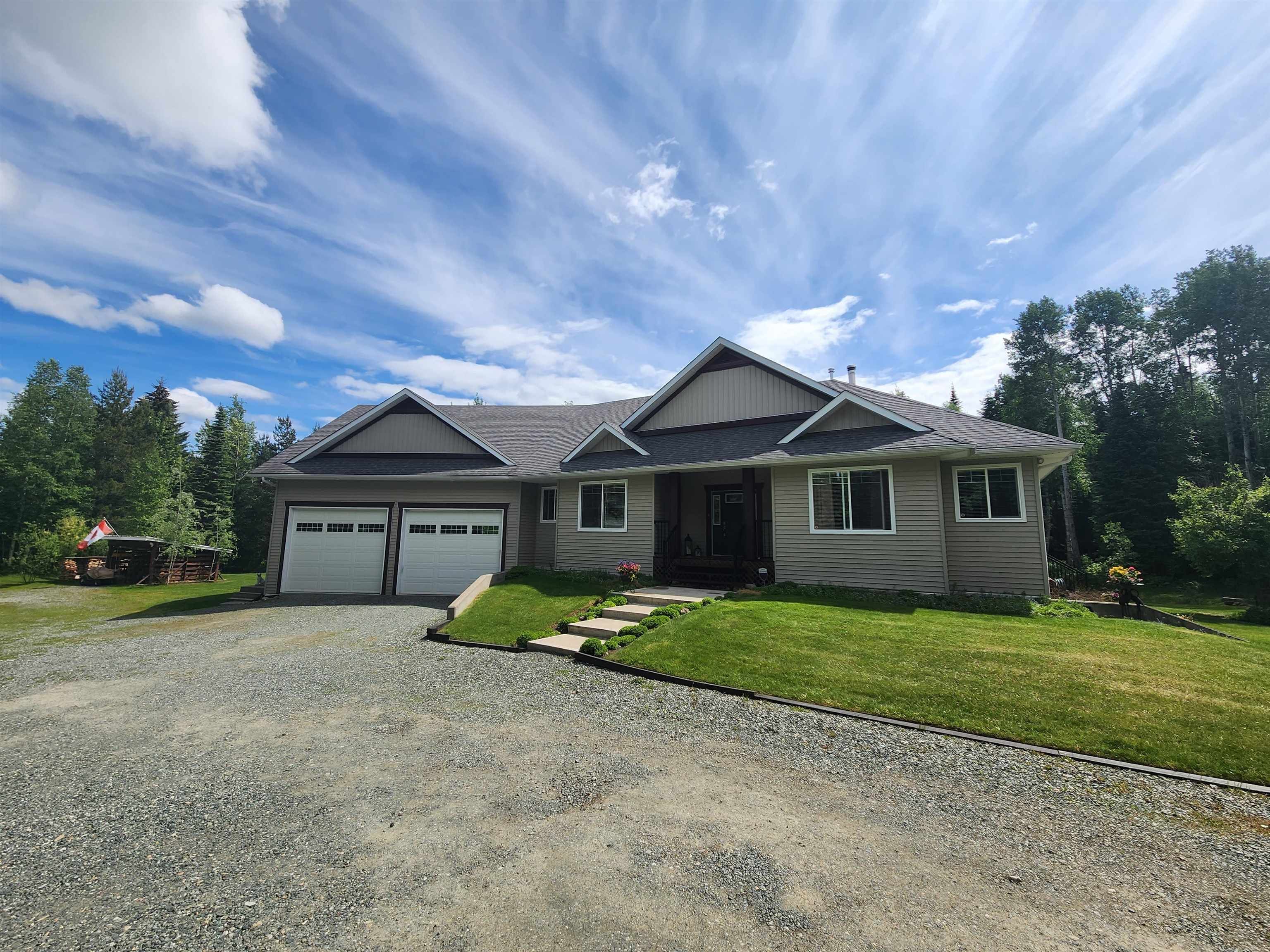 Main Photo: 4815 MEADOWLARK Road in Prince George: Chief Lake Road House for sale in "HOBBY RANCHES/ NORTH KELLY" (PG Rural North)  : MLS®# R2826084