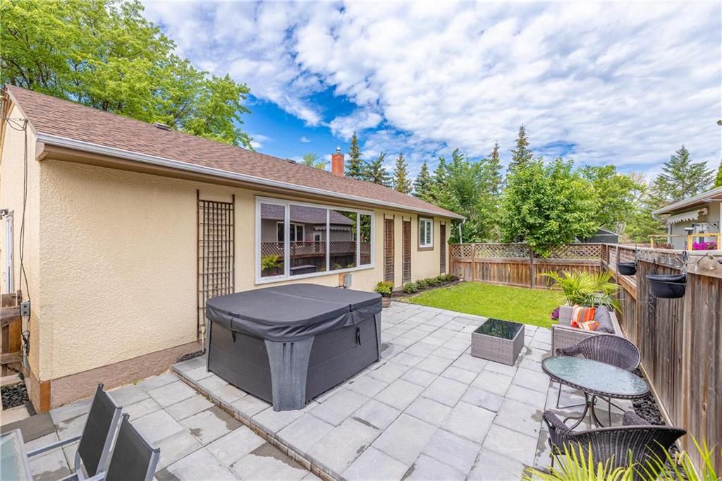 Photo 26: Photos: 2 Dallas Road in Winnipeg: Silver Heights Residential for sale (5F)  : MLS®# 202216615