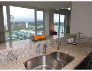 Photo 3: 607 - 499 Broughton Street in Vancouver: Coal Harbour Condo for sale (Vancouver West)  : MLS®# V671870