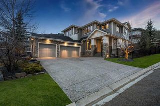 Photo 3: 22 Crestridge Mews SW in Calgary: Crestmont Detached for sale : MLS®# A2128973