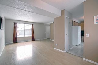 Photo 10: 141 405 64 Avenue NE in Calgary: Thorncliffe Row/Townhouse for sale : MLS®# A2012032