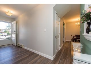 Photo 3: 27 7525 MARTIN Place in Mission: Mission BC Townhouse for sale in "Luther Place" : MLS®# R2436829