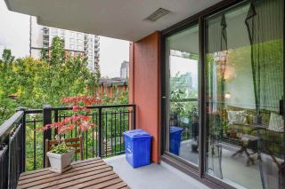 Photo 15: 404 833 AGNES Street in New Westminster: Downtown NW Condo for sale in "THE NEWS" : MLS®# R2487078