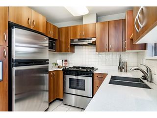 Photo 8: 302 995 W 59TH Avenue in Vancouver: South Cambie Condo for sale in "Churchill Gardens" (Vancouver West)  : MLS®# R2327007