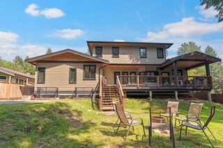 Photo 3: 40413 PERTH Drive: Garibaldi Highlands House for sale in "Garibaldi Highlands" (Squamish)  : MLS®# R2790799