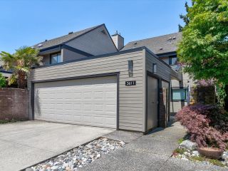 Photo 2: 3611 NICO WYND DRIVE in Surrey: Elgin Chantrell Townhouse for sale (South Surrey White Rock)  : MLS®# R2791568