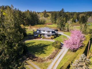 Photo 2: 3240 Kilipi Rd in Mill Bay: ML Mill Bay House for sale (Malahat & Area)  : MLS®# 960993