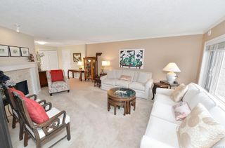 Photo 8: 3205 2829 Arbutus Rd in Saanich: SE Ten Mile Point Condo for sale (Saanich East)  : MLS®# 921736