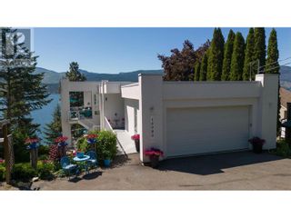 Photo 2: 16980 Coral Beach Road Lake Country North West: Okanagan Shuswap Real Estate Listing: MLS®# 10303645