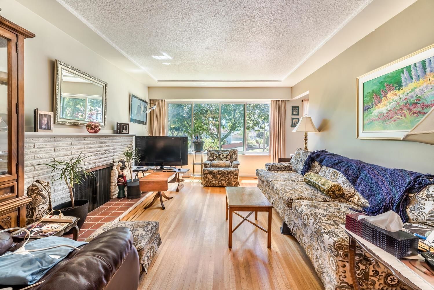 Photo 4: Photos: 3411 E 29TH Avenue in Vancouver: Renfrew Heights House for sale (Vancouver East)  : MLS®# R2714408