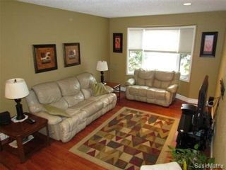 Photo 2: 1747 BOYD Street in Regina: Gardiner Park Single Family Dwelling for sale (Regina Area 04)  : MLS®# 495567