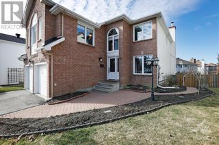 Photo 2: 847 MONTCREST DRIVE in Ottawa: House for sale : MLS®# 1384002