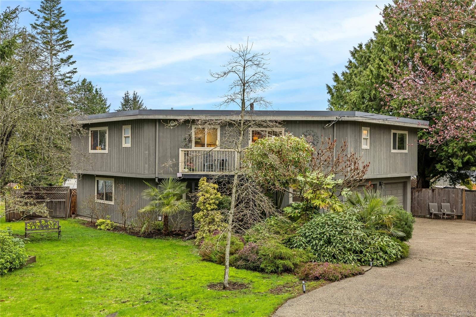 Main Photo: 1538 Arbutus Dr in Nanoose Bay: PQ Nanoose House for sale (Parksville/Qualicum)  : MLS®# 897572