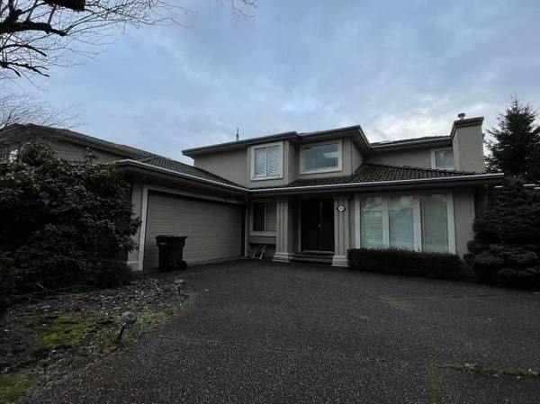 Main Photo: 2xx6 Cougar Ct. in Coquitlam: House for rent