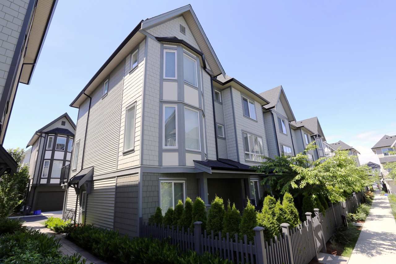 Main Photo: 126 8138 204 Street in Langley: Willoughby Heights Townhouse for sale in "Ashbury  & Oak" : MLS®# R2398814