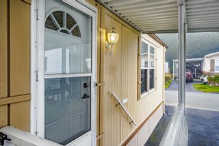 Photo 3: 52 15875 20 Avenue in Surrey: King George Corridor Manufactured Home for sale in "SEA RIDGE BAYS" (South Surrey White Rock)  : MLS®# R2836536