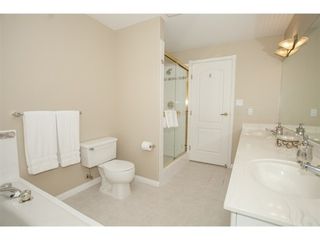 Photo 11: 301 1221 JOHNSTON Road in Presidents Court: Home for sale : MLS®# F1430563