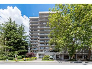 Photo 22: 607 150 E 15TH Street in North Vancouver: Central Lonsdale Condo for sale in "Lion's Gate Plaza" : MLS®# R2463115
