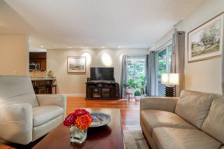 Photo 3: 21 9000 ASH GROVE Crescent in Burnaby: Forest Hills BN Townhouse for sale in "Ashbrook Place" (Burnaby North)  : MLS®# R2417763