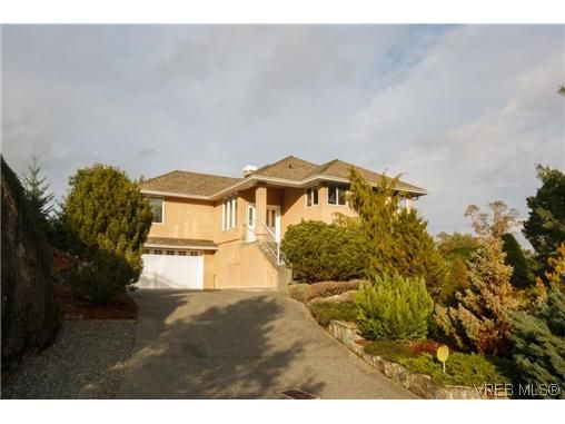 Photo 18: Photos: 808 Bexhill Pl in VICTORIA: Co Triangle House for sale (Colwood)  : MLS®# 628092