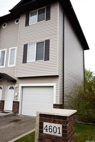 Main Photo: 104 4601 Child Avenue in Regina: Lakeridge RG Residential for sale : MLS®# SK969712
