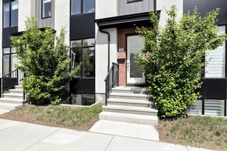Photo 2: 1806 24 Avenue NW in Calgary: Capitol Hill Row/Townhouse for sale : MLS®# A2051981