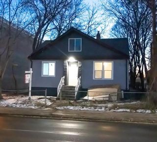 Photo 1: 254 Talbot Avenue in Winnipeg: Elmwood Residential for sale (3A)  : MLS®# 202331398
