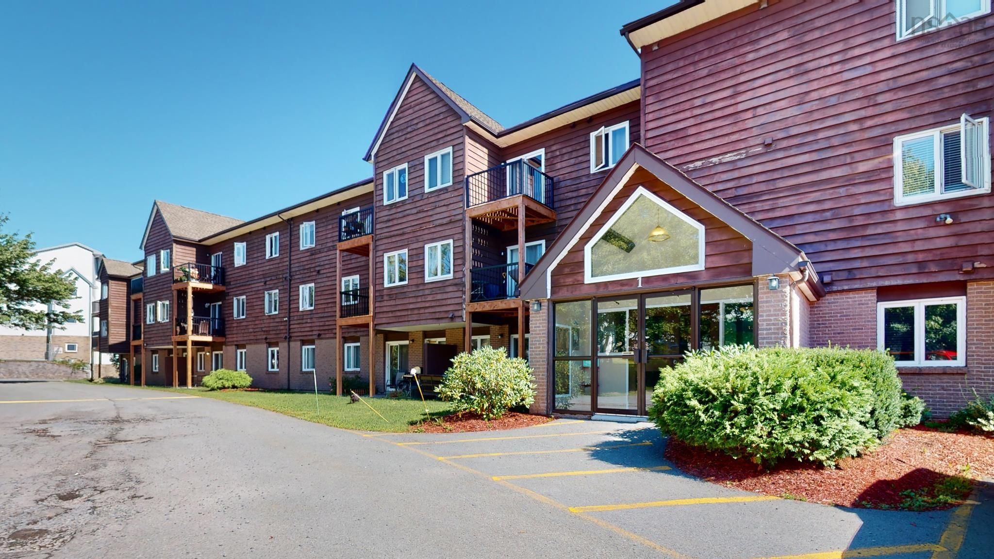 Main Photo: 308 1 Lombardy Lane in Dartmouth: 14-Dartmouth Montebello, Port Wa Residential for sale (Halifax-Dartmouth)  : MLS®# 202221763
