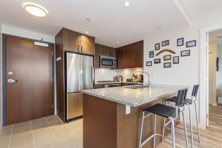 Photo 4: 607 2978 GLEN Drive in Coquitlam: North Coquitlam Condo for sale in "GRAND CENTRAL" : MLS®# R2302691
