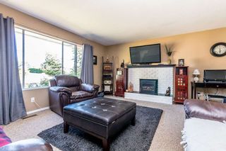Photo 3: 2011 MCMILLAN Road in Abbotsford: Abbotsford East House for sale : MLS®# R2199487