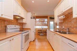 Photo 4: 14 3281 Maplewood Rd in VICTORIA: SE Cedar Hill Row/Townhouse for sale (Saanich East)  : MLS®# 806728