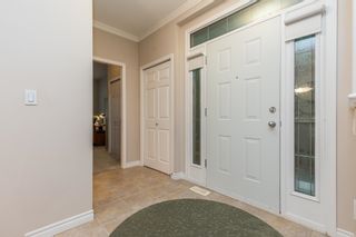 Photo 3: 16 34159 FRASER Street in Abbotsford: Central Abbotsford Townhouse for sale in "EMERALD PLACE" : MLS®# R2827090