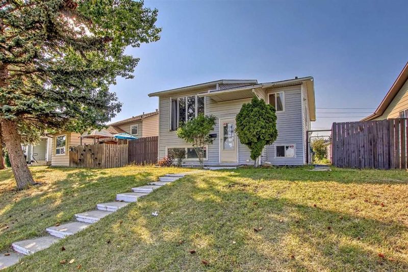 FEATURED LISTING: 187 Erin Woods Drive Southeast Calgary