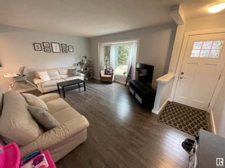 Photo 3: 4632 102 Avenue in Edmonton: Zone 19 House for sale : MLS®# E4384339