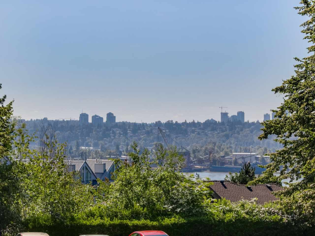 Main Photo: 105 67 MINER Street in New Westminster: Fraserview NW Condo for sale in "FRASERVIEW PARK" : MLS®# R2087095