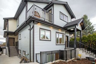 Photo 2: 3023 KINGS Avenue in Vancouver: Collingwood VE 1/2 Duplex for sale (Vancouver East)  : MLS®# R2870162