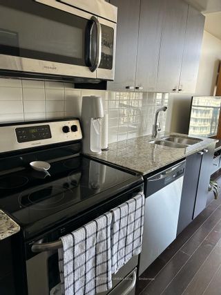 Photo 3: 3013 105 The Queens Way in Toronto: High Park-Swansea Condo for lease (Toronto W01)  : MLS®# W6089856